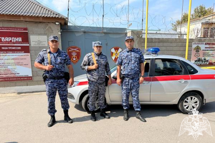 В Дагестане росгвардейцы нашли угнанный автомобиль