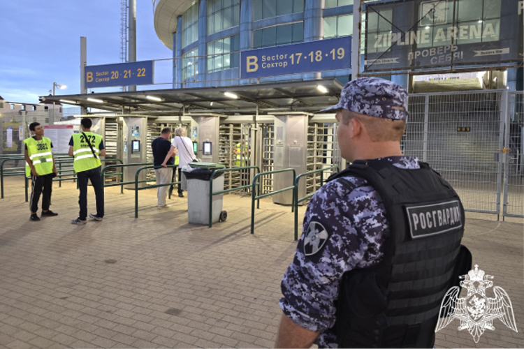 Росгвардия обеспечила безопасность проведения футбольного матча РПЛ в Дагестане