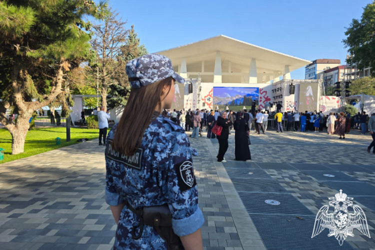 Росгвардейцы обеспечили безопасность на праздновании Дня города Махачкалы