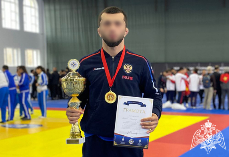 Росгвардеец из Дагестана завоевал «золото» Международного турнира по комплексному единоборству