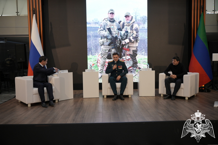 В Дагестане офицер Росгвардии стал участником патриотического проекта «Диалоги с Героями»