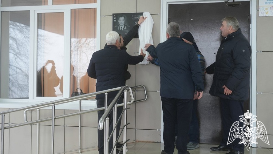 В Дагестане увековечили память Героя России Игоря Груднова