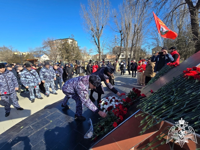 В Дагестане росгвардейцы почтили память воинов-интернационалистов
