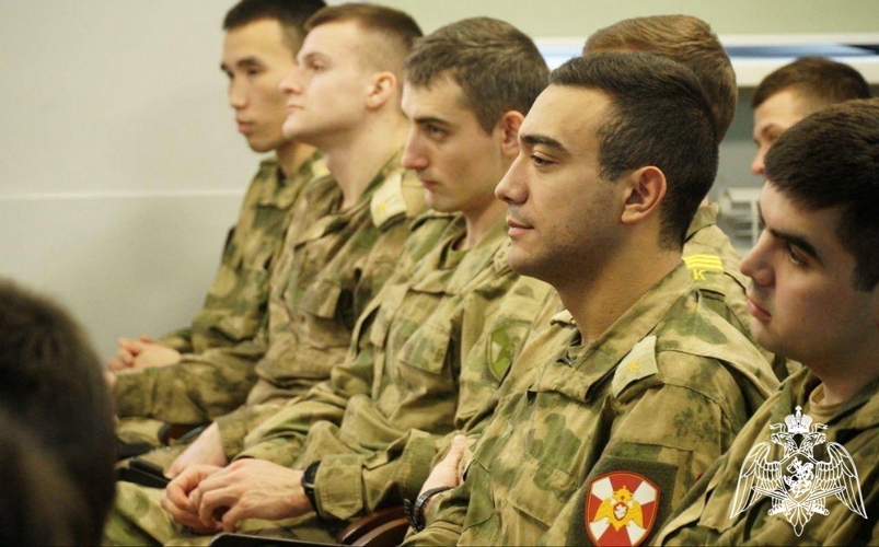 В Дагестане офицер Росгвардии стал участником проекта «Диалоги с Героями»