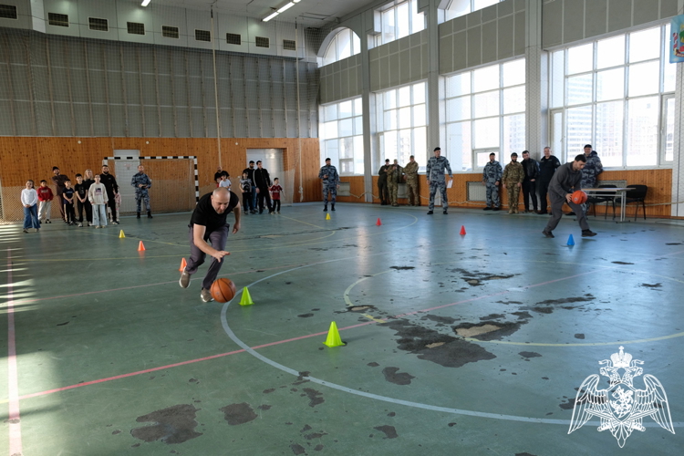 Спортивный праздник для росгвардейцев и их детей прошел в Дагестане