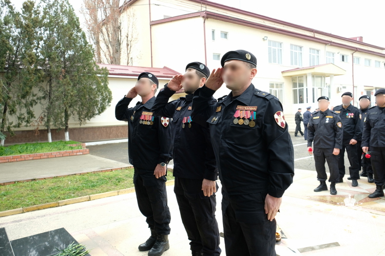 В День Росгвардии в Дагестане почти память павших воинов правопорядка