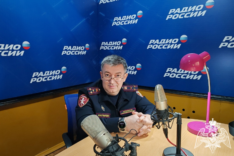 Офицер Росгвардии выступил на дагестанском радио в преддверии юбилея ведомства