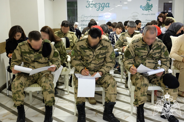 В Дагестане росгвардейцы написали Диктант Победы