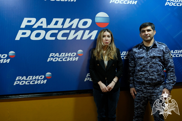 Представитель Росгвардии рассказал о службе в подразделениях ведомства в эфире дагестанского радио