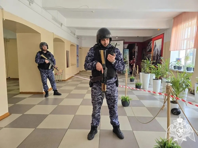 В Дагестане росгвардейцы приняли участие во всероссийских учениях по антитеррористической защищенности образовательных учреждений