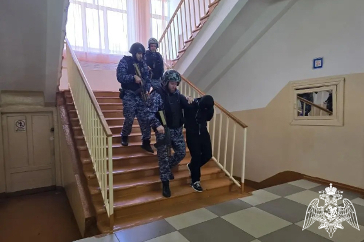 В Дагестане росгвардейцы приняли участие во всероссийских учениях по антитеррористической защищенности образовательных учреждений