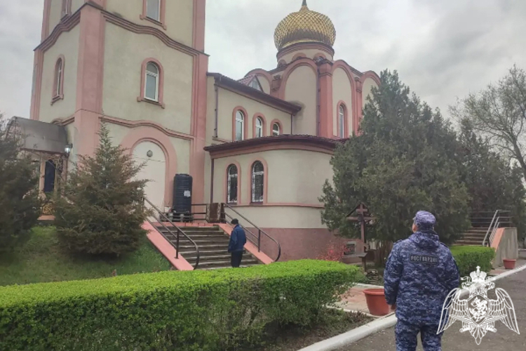 Росгвардейцы обеспечили безопасность во время празднования православного праздника Вербное воскресенье в Дагестане