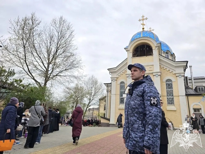 Росгвардия обеспечила безопасность во время празднования Пасхи в Дагестане
