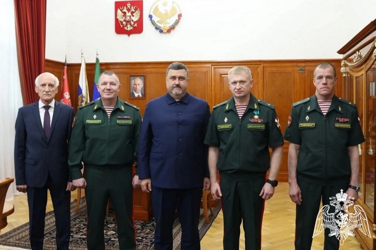Врио командующего Северо-Кавказским округом Росгвардии встретился с врио главы Республики Дагестан