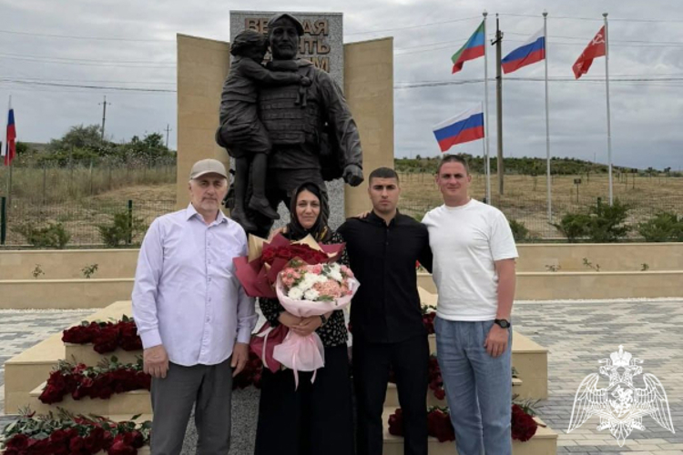В Дагестане увековечили память офицера Росгвардии
