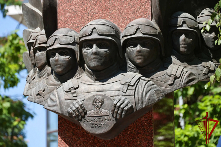 В Дагестане почтили память Героя России, офицера Росгвардии Магомеда Нурбагандова 