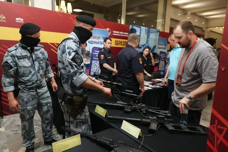 Росгвардеец из Дагестана стал бронзовым призером чемпионата по боксу «10 лет Росгвардии»