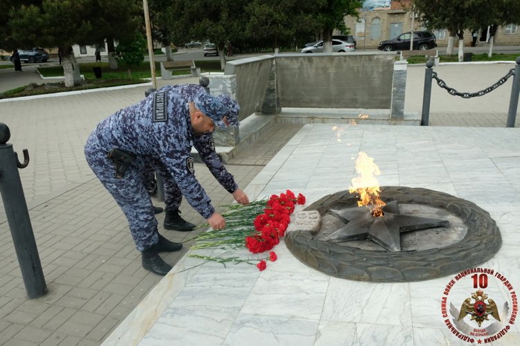 В Дагестане росгвардейцы провели автопробег ко Дню Победы и юбилею ведомства