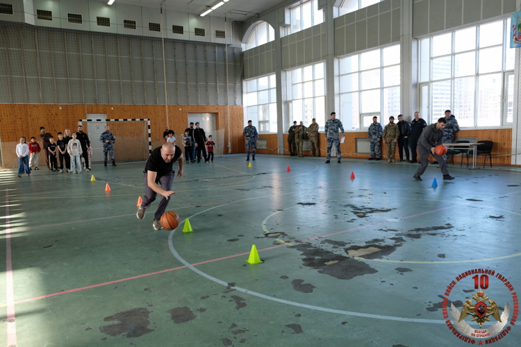 Спортивный праздник для росгвардейцев и их детей прошел в Дагестане