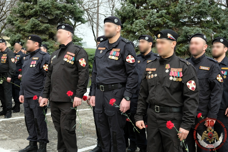 В День Росгвардии в Дагестане почти память павших воинов правопорядка