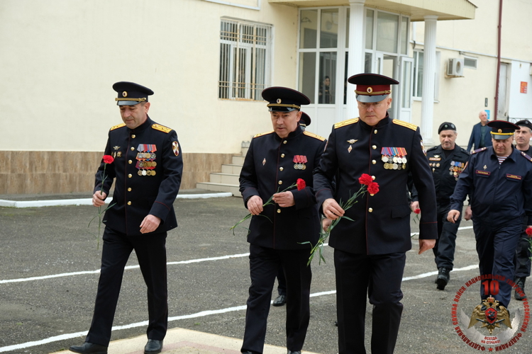 В День Росгвардии в Дагестане почти память павших воинов правопорядка