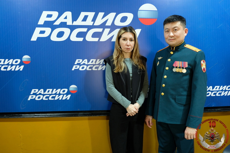 Офицер махачкалинского соединения Росгвардии выступил в эфире регионального радио