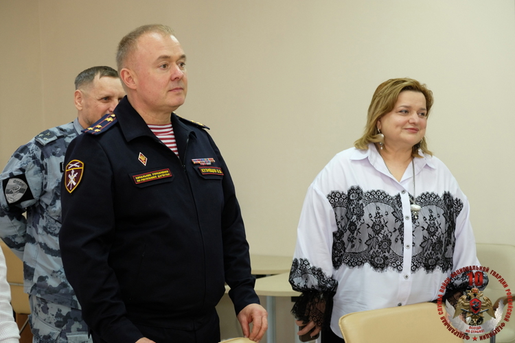Начальник Управления Росгвардии по Республике Дагестан провел встречу с учащимися профильных классов