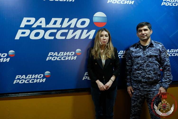 Представитель Росгвардии рассказал о службе в подразделениях ведомства в эфире дагестанского радио