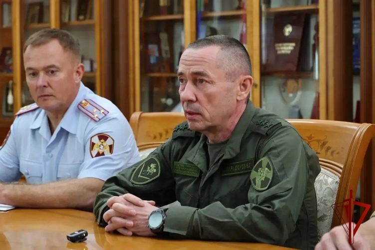 Командующий Северо-Кавказским округом Росгвардии и врио главы Республики Дагестан обсудили вопросы обеспечения безопасности в регионе