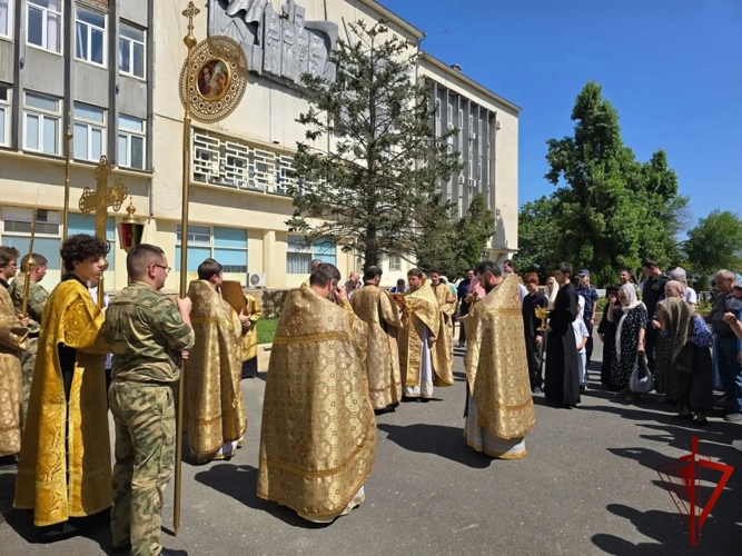 В День Крещения Руси дагестанские росгвардейцы приняли участие в праздничном молебне 