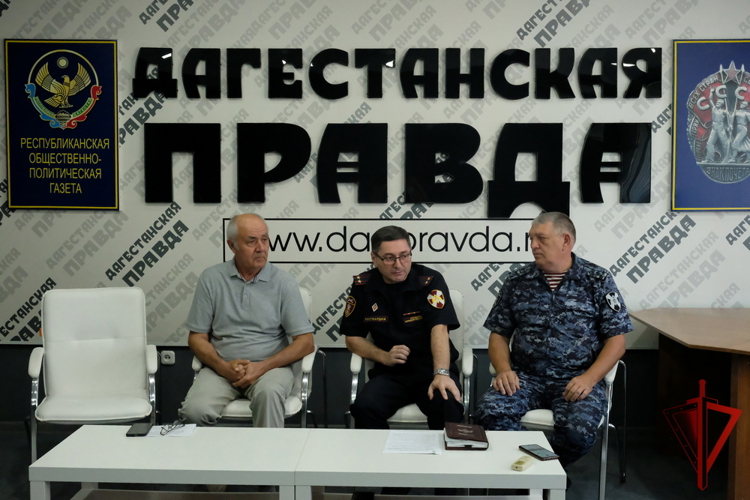 В Дагестане с участием представителя Росгвардии прошел брифинг, посвященный антитеррористической защищенности школ региона