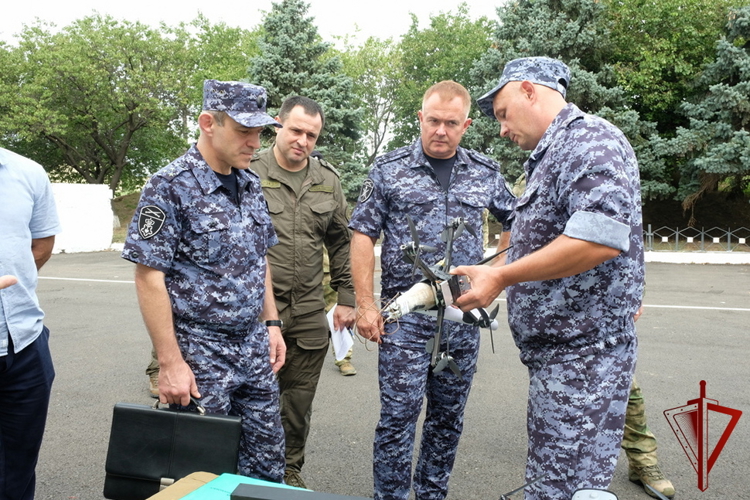 В Дагестане начальник регионального управления Росгвардии провел инструкторско-методические занятия с руководящим составом подразделений