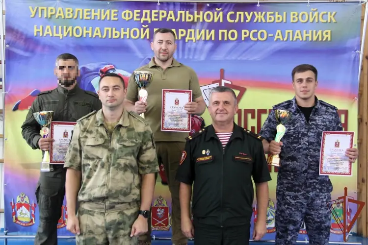 Дагестанские спортсмены заняли призовое место на чемпионате Северо-Кавказского округа Росгвардии по самбо