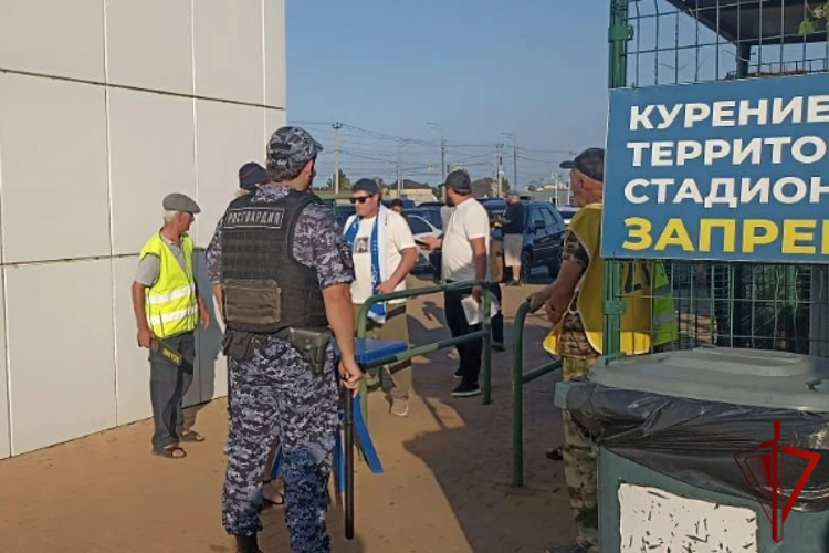 В Дагестане росгвардейцы обеспечили правопорядок на футбольном матче РПЛ