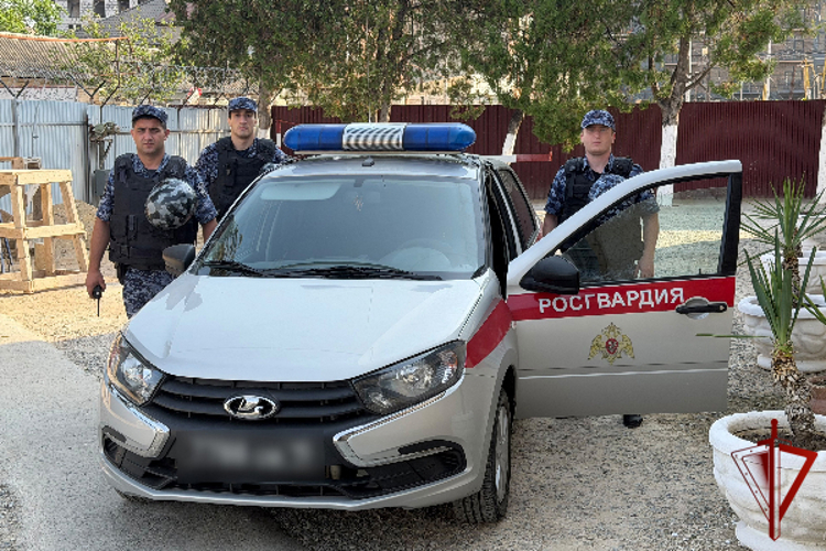 В Дагестане росгвардейцы задержали дебошира