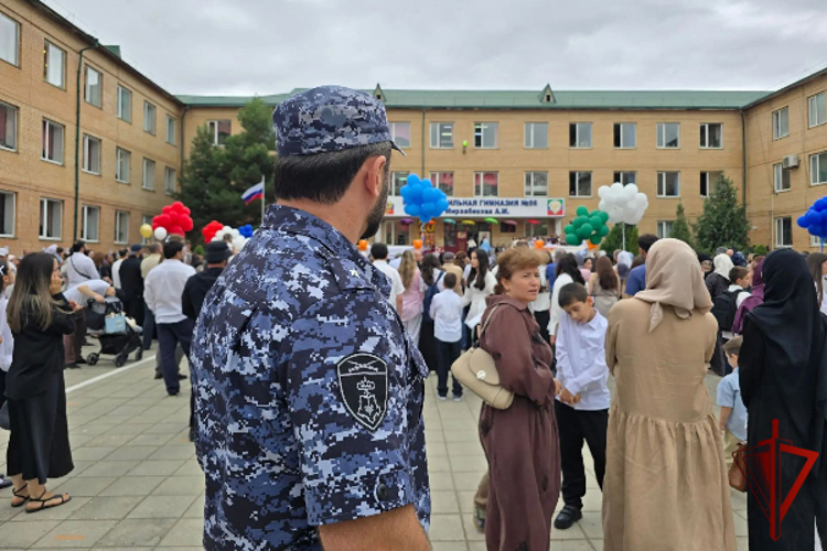 В Дагестане росгвардейцы обеспечили безопасность мероприятий ко Дню знаний