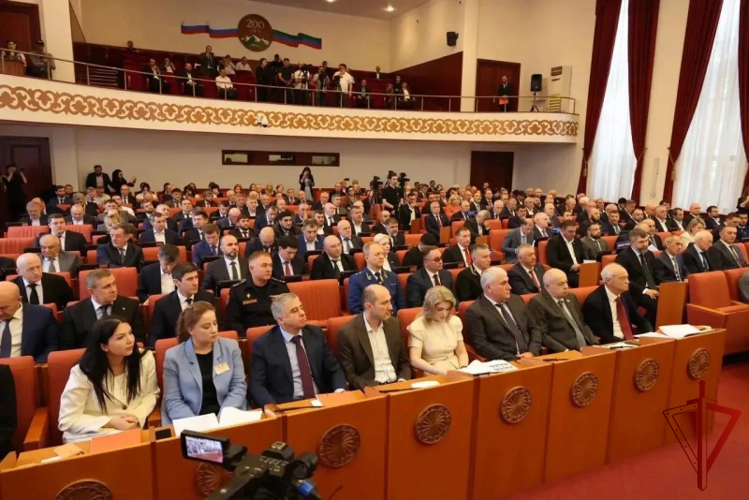 Начальник регионального управления Росгвардии принял участие в первой сессии Народного Собрания Дагестана