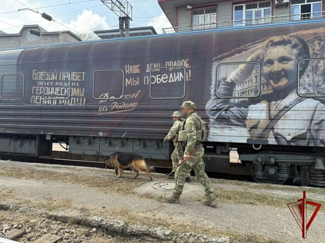 Росгвардейцы обеспечили безопасность пребывания «Поезда Победы» в Дагестане