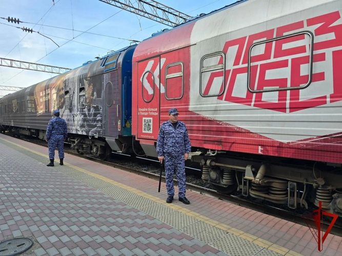 Росгвардейцы обеспечили безопасность пребывания «Поезда Победы» в Дагестане