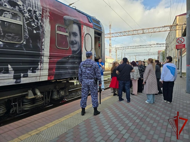 Росгвардейцы обеспечили безопасность пребывания «Поезда Победы» в Дагестане